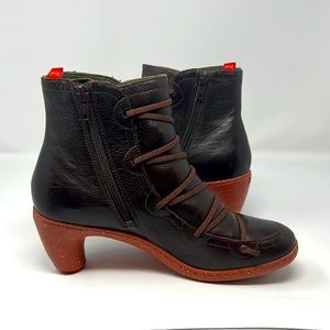 Camper Peu Nara Ankle Leather Bootie Size 8/38